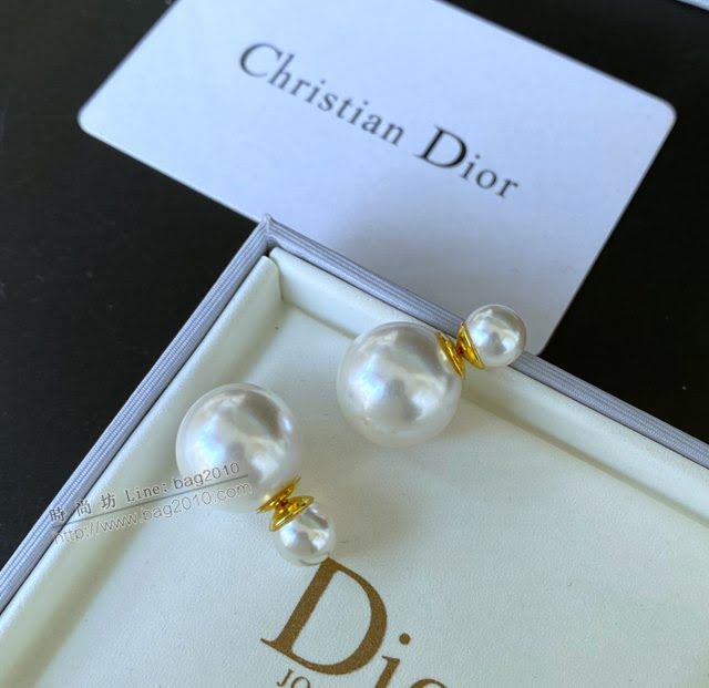 Dior飾品 迪奧經典熱銷款CD大小珍珠耳釘耳環  zgd1451